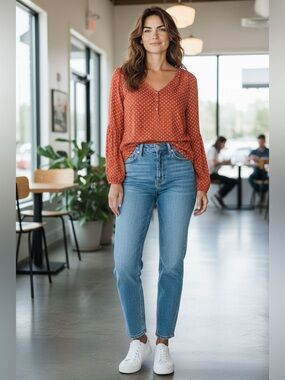 Universal Thread Women’s Rust Orange Printed Button Henley Blouse